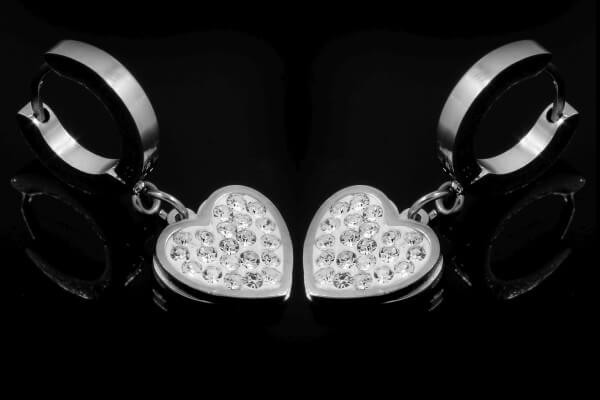Cubic Zirconia vs Zircon